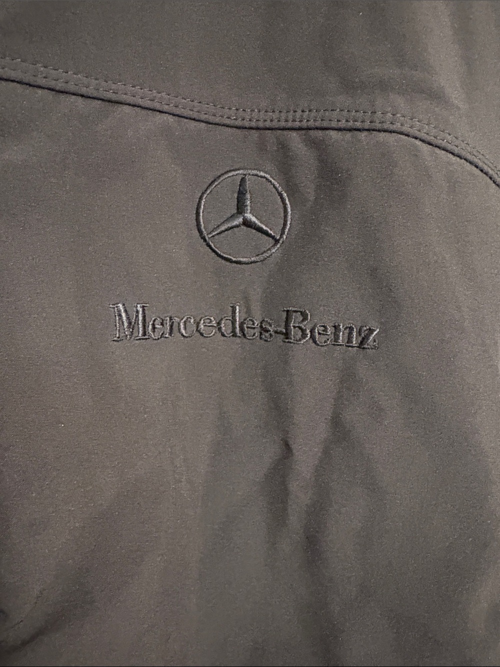 Mercedes-Benz Men's Black Zip Vest with Logo - Picture 5 of 9
